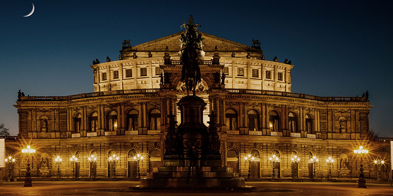 Semperoper palace in the night