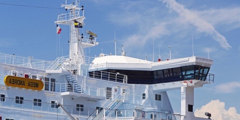 Building up Best Cases of Connectivity in Maritime Transport ship