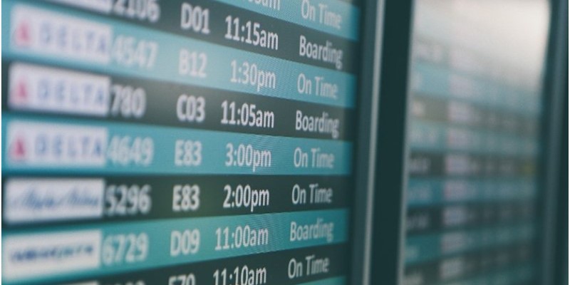 departures and arrivals screen