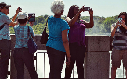 Hamlets on the move: pathways to valorisation people taking pictures