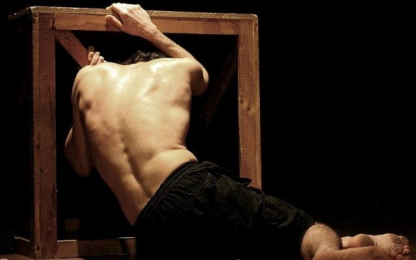 TOURNEE, theatre show “L’isola” in Fier theater scene