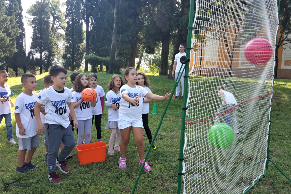 children playing sports